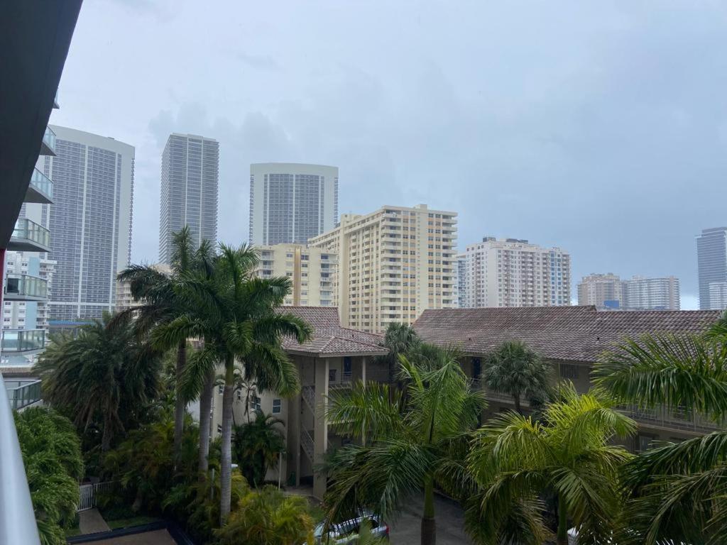 Miami Beach Studio Amazing Views 405B Hallandale Beach Exteriör bild